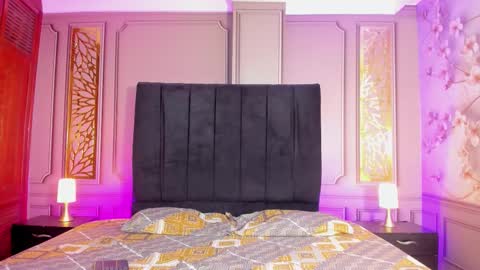 Snapshot of kingstark_ chatting on 10.27.25 sebastian online show from 10.27.25