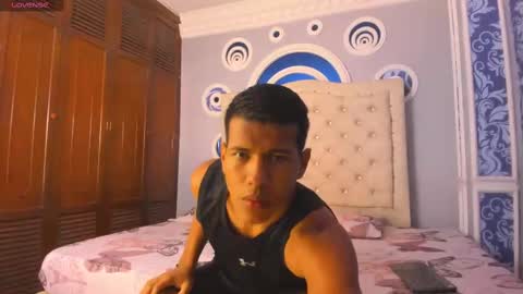 Snapshot of kingstark_ chatting on 11.01.25 sebastian online show from 11.01.25