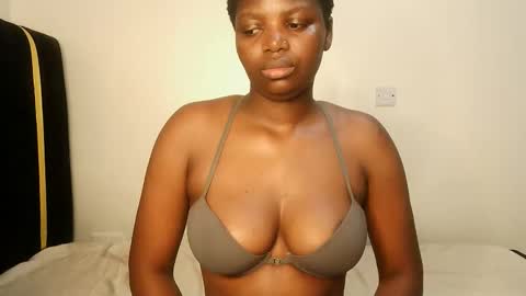 Lola online show from 10.11.25