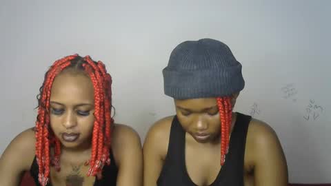 Cupshee and cushey online show from 09.30.25