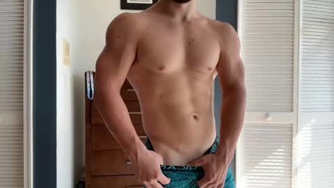 kinkybuffboy online show from 12.24.24