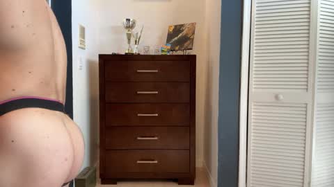 kinkybuffboy online show from 02.11.25