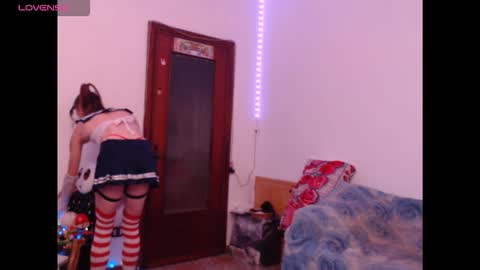 Snapshot of kinkyerikat chatting on 10.31.25 Anya online show from 10.31.25