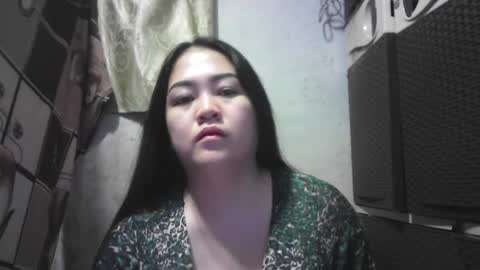 Snapshot of kinkyhotcumm chatting on 10.22.25 KAREN online show from 10.22.25