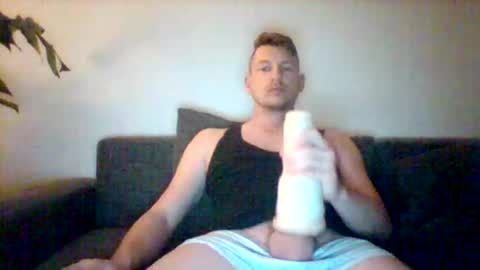 kinkylionboy online show from 02.08.26