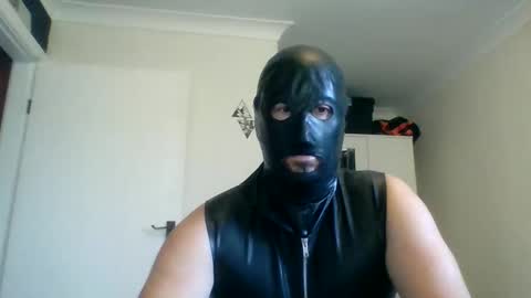 Snapshot of kinkyslave042 chatting on 10.31.25 LatexKink online show from 10.31.25