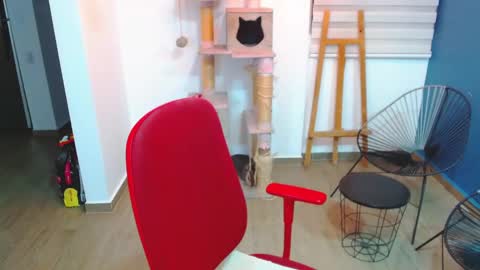 Snapshot of kintsugim chatting on 09.29.25 kintsugi online show from 09.29.25