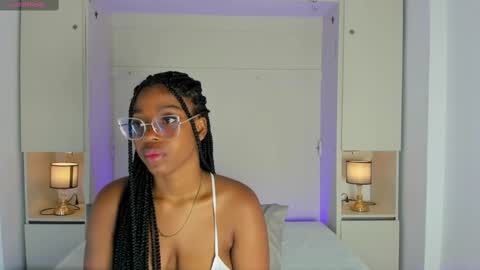 Snapshot of kiomarabaker chatting on 10.05.25 M A R A  online show from 10.05.25