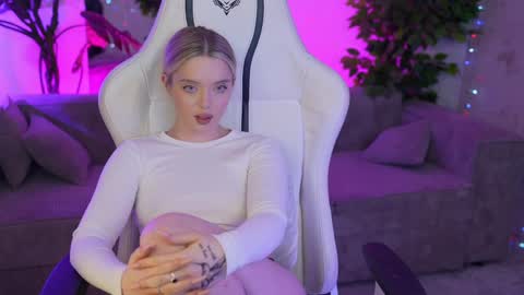 Sweet girls online show from 02.16.25