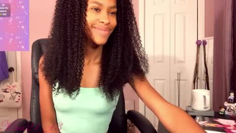 Snapshot of kira21_13 chatting on 10.22.25 Kira21 13 online show from 10.22.25