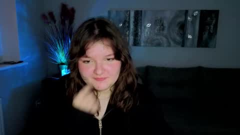 Kira online show from 11.10.25