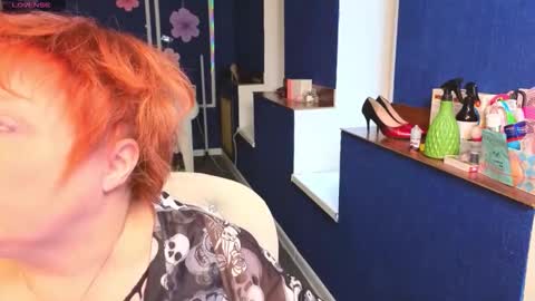 Snapshot of kira_kennet chatting on 04.23.26 Kira Kennet online show from 04.23.26