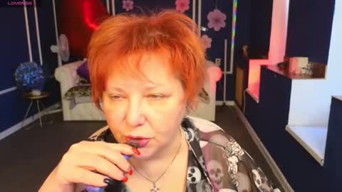 Snapshot of kira_kennet chatting on 04.27.26 Kira Kennet online show from 04.27.26