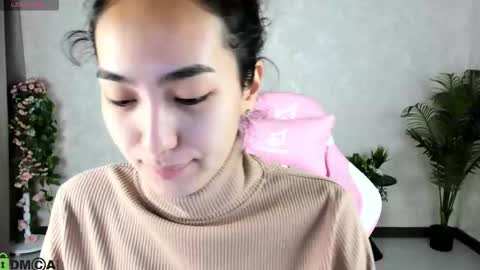 Aura online show from 10.15.25