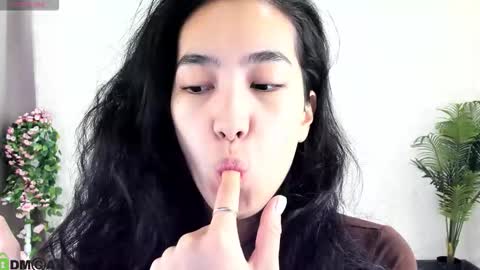 Aura online show from 11.04.25