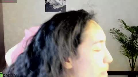 Aura online show from 11.18.25