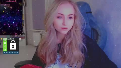 you know thumb up me please its important online show from 11.17.25