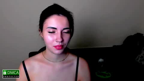 Snapshot of kira_moon_1 chatting on 12.04.24 Kira  online show from 12.04.24