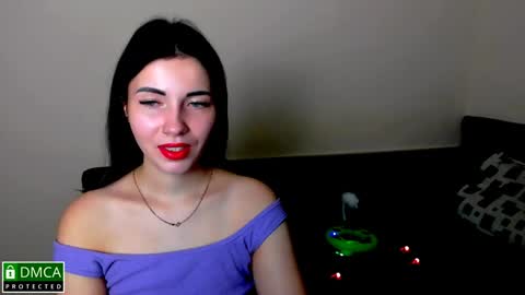 Snapshot of kira_moon_1 chatting on 12.06.24 Kira  online show from 12.06.24