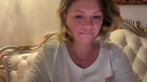 KiraDivine online show from 01.08.26