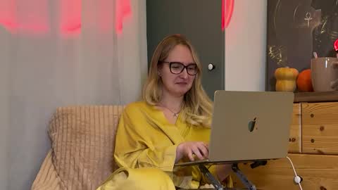 KiraFatex online show from 11.13.25