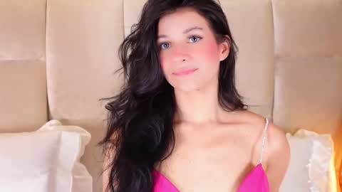 kira online show from 10.18.25