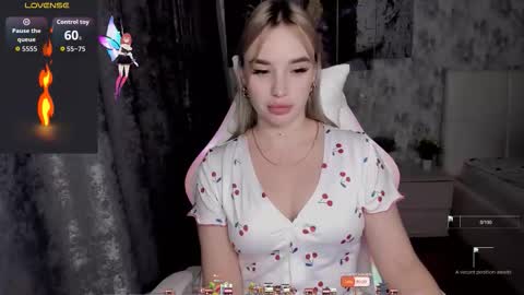 kirakrox online show from 10.17.25