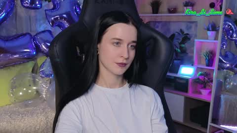 Snapshot of kiralilime chatting on 12.13.24 Kira online show from 12.13.24