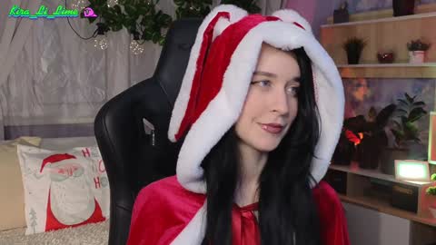 Snapshot of kiralilime chatting on 12.31.24 Kira online show from 12.31.24