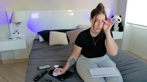 Kira online show from 03.23.26