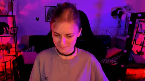 Snapshot of kiramontoyaa chatting on 02.18.25 Kira online show from 02.18.25