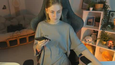 Snapshot of kiramontoyaa chatting on 03.02.25 Kira online show from 03.02.25