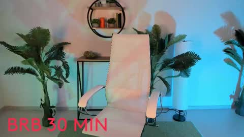 Snapshot of kiramontoyaa chatting on 03.11.25 Kira online show from 03.11.25