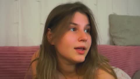 Kira online show from 10.15.25