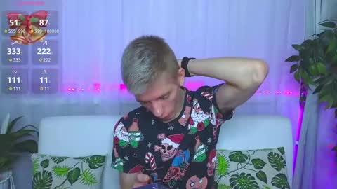 Snapshot of kireev_ chatting on 12.06.24    online show from 12.06.24
