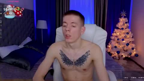 Snapshot of kireev_ chatting on 12.22.24    online show from 12.22.24