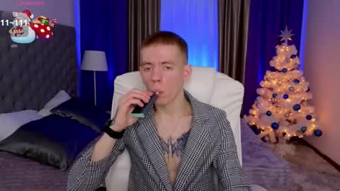 Snapshot of kireev_ chatting on 12.23.24    online show from 12.23.24