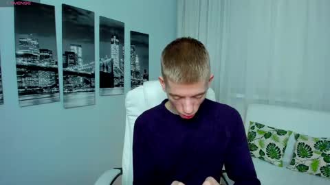 Snapshot of kireev_ chatting on 12.24.24    online show from 12.24.24
