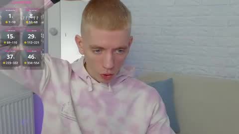 Snapshot of kireev_ chatting on 01.12.25    online show from 01.12.25
