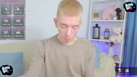 Snapshot of kireev_ chatting on 01.14.25    online show from 01.14.25