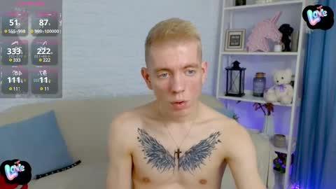 Snapshot of kireev_ chatting on 01.18.25    online show from 01.18.25