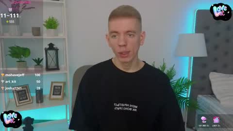 Snapshot of kireev_ chatting on 02.02.25    online show from 02.02.25