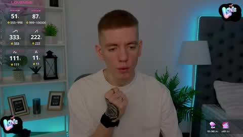 Snapshot of kireev_ chatting on 02.04.25    online show from 02.04.25