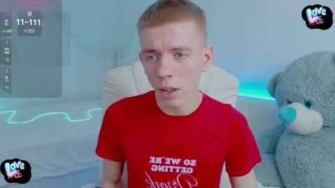 Snapshot of kireev_ chatting on 02.10.25    online show from 02.10.25
