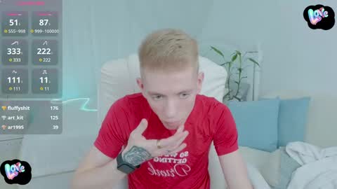 Snapshot of kireev_ chatting on 02.12.25    online show from 02.12.25