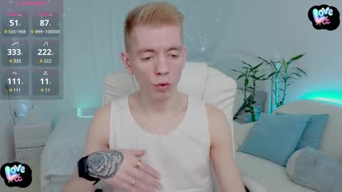 Snapshot of kireev_ chatting on 02.18.25    online show from 02.18.25