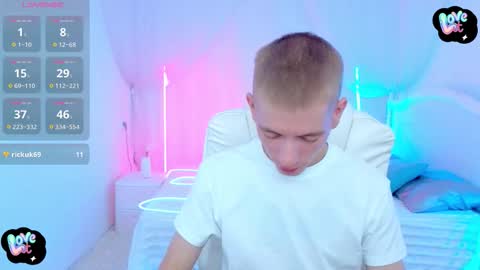 Snapshot of kireev_ chatting on 10.05.25    online show from 10.05.25