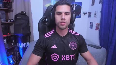 Snapshot of kiritosexhot chatting on 10.14.25 Jacob online show from 10.14.25