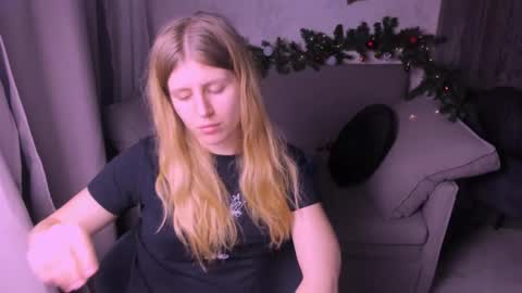 Kira online show from 12.12.24