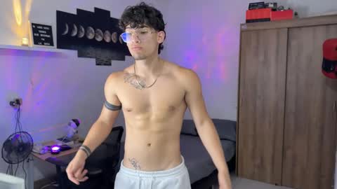 Snapshot of kisan_smith chatting on 09.22.25 Kisan online show from 09.22.25